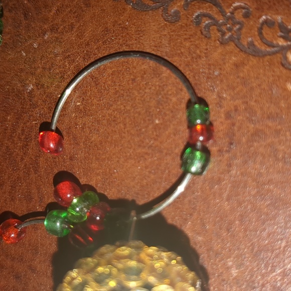 🍷Five Piece Colorful Wine Charms - Picture 4 of 4